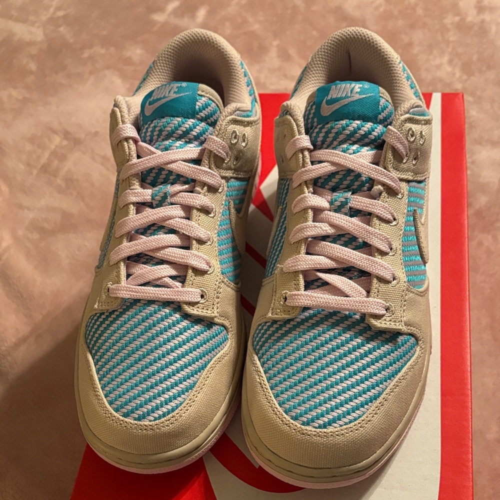 Nike Teal and Beige Sneakers
